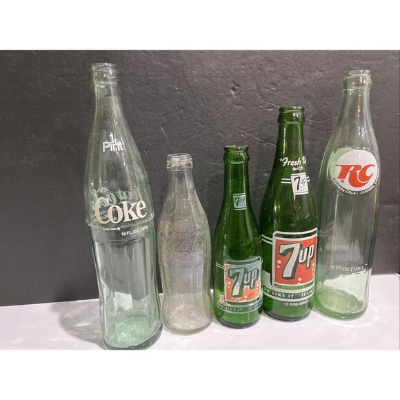 LOT WA Soda Bottles 7UP Coke-Cola Royal Crown Cola Vintage - Picture 1 of 16